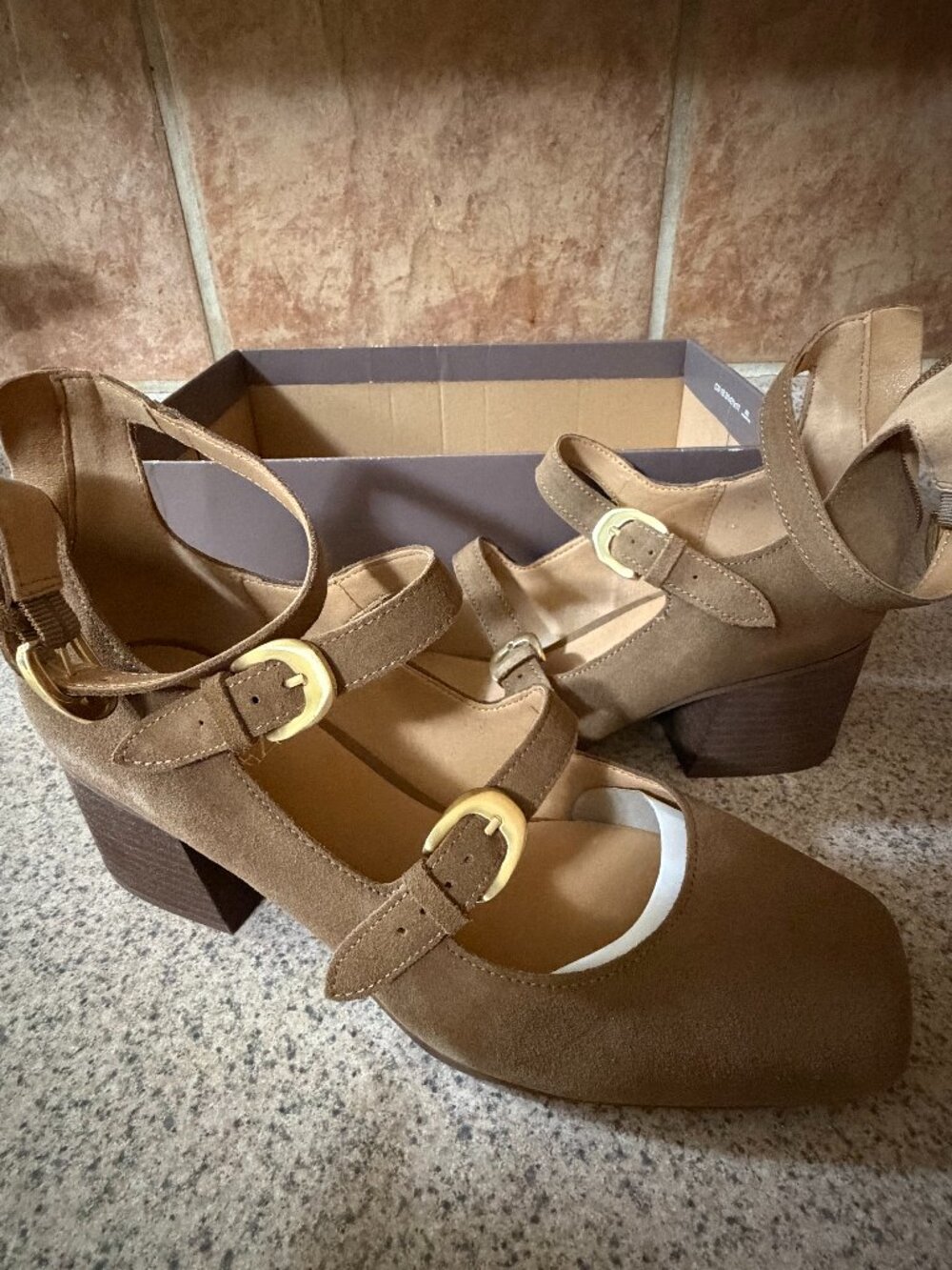 NEW with Box! Crown Vintage Muna Women's Suede Block Heels - Size 9.5